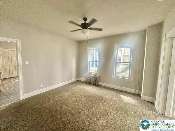 $1,845 / 2br - 980ft2 - Fresh Paint" New Floors + Office Space!! (Richmond)63870648173315123