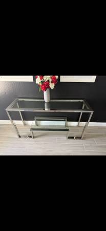 Entry way table 1