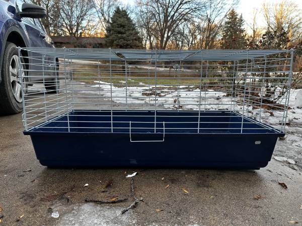 2 small animal cages 1