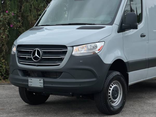 2022 Mercedes SPRINTER - Photo 2