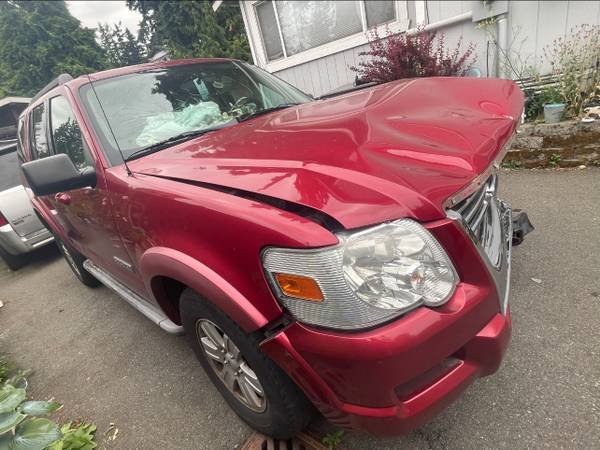 coche siniestrado, Explorer 2007 4x4 - $900 (Edmonds)63623387931651122