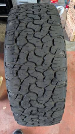 BFG KO2 TIRE 265/70/17 1
