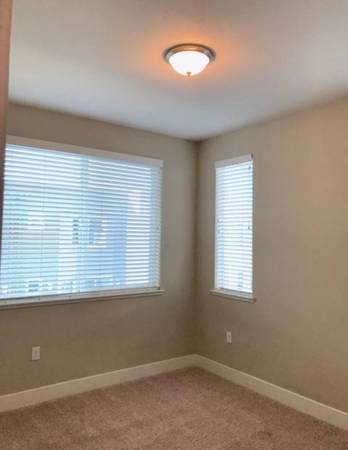 $1,200 / 1br - 100ft2 - 1 Bd, 1.5 Ba in Newly Built Luxury Townhouse (san jose south)64000750396674123