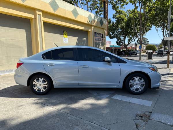 2012 Honda Civic Hybrid - $8,500 (san leandro)63617104971777123