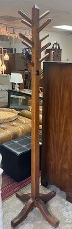 Wooden Coat Rack 65219 1