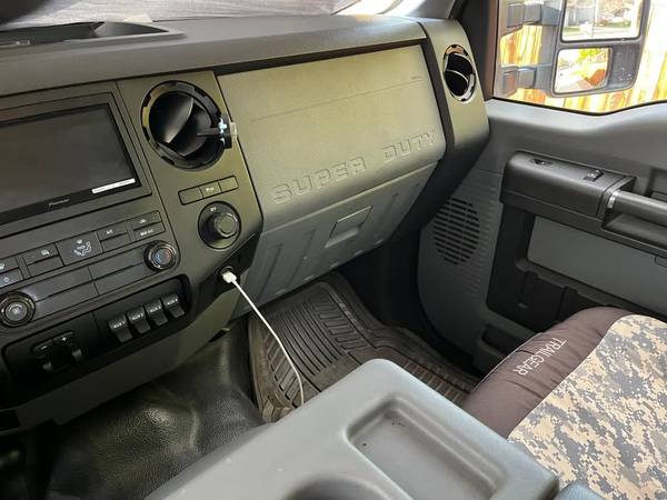 2011 Ford F-350 Super Duty - Photo 5