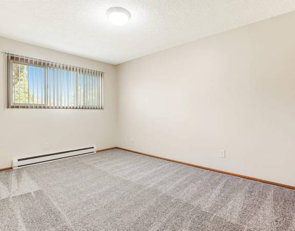 $1,545 / 2br - $500 SAVINGS NOW - Enjoy Local Fanno Creek Trail & Close to Downtown! (Beaverton)64039061539458121