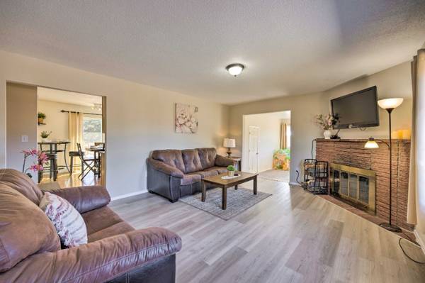 $2950.00 / 4br - 1560ft2 - Centrum of Woodland Park63687084060035120