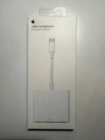 Apple USB-C Digital AV Multiport Adapter 1
