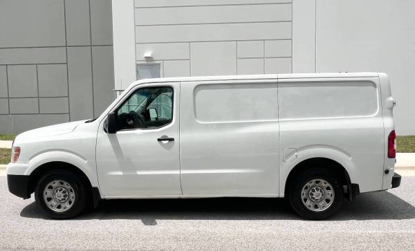 2017 Nissan NV2500 SV 1 Owner - $4,800 (Largo)63443850308097121