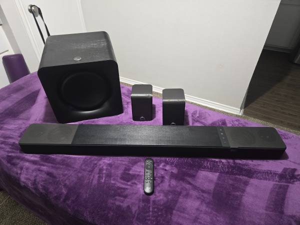 Klipsch Flexus Core 210 Soundbar /10" Subwoofer /2 Surround Speakers 1
