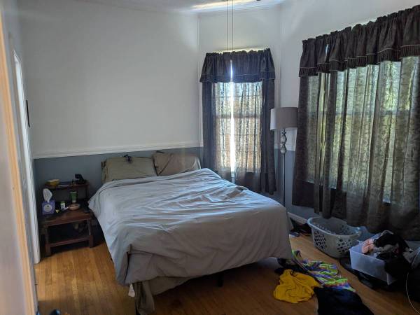 Big, beautiful 2-Bedroom 1-Bath House 1