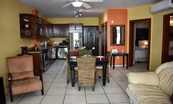 $750 / 2br - 900ft2 - Mazatlan, Mexico: Beautiful 5-star Condo on the Beach (Cerritos Beach, Mazatlan)64213545769218124