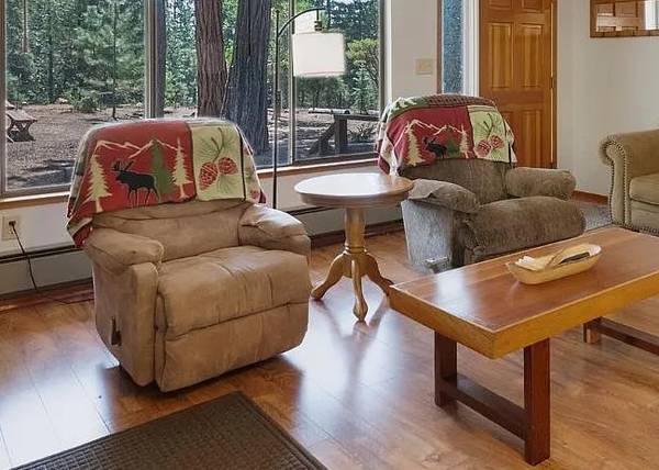 2 Nice Recliners 1