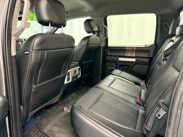 2019 Ford F-150 LARIAT 4X4 - Photo 9