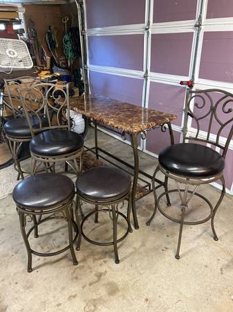 Wine table with chairs 1