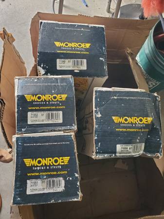 4 New Shocks Struts 1996-2001 Hyundai Elantra Tiburon 1