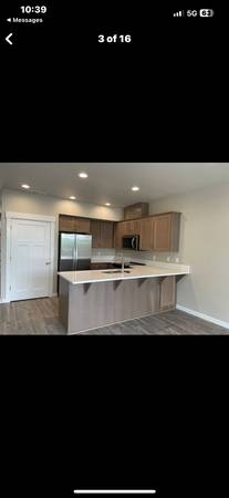 $800 Very Nice Room for Rent (Hermiston)63841704067713121