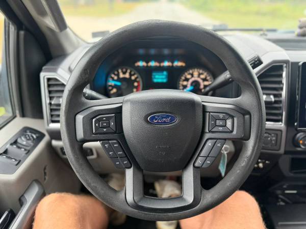 2016 Ford F150 SuperCrew Cab - Photo 12