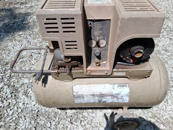 Compressor, Sears cast Iron head 1