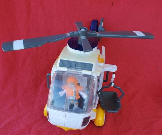 2006 Fisher Price Imaginext Helicóptero de Juguete Completo con Figuras y Canasta - $25 (Tacoma)63439418204803123