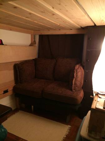 $800 GREAT room for rent GREAT location available NOVEMBER FIRST (Astoria)63816703373443122