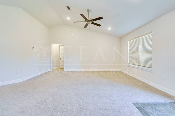 $2,300 / 4br - 1755ft2 - 8 Upton Court (Palm Coast)63791575521537124