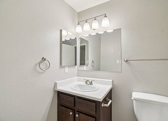 Holiday Look & Lease! Pick a Stocking & Save—Up to 1 Month Free 🎁 1