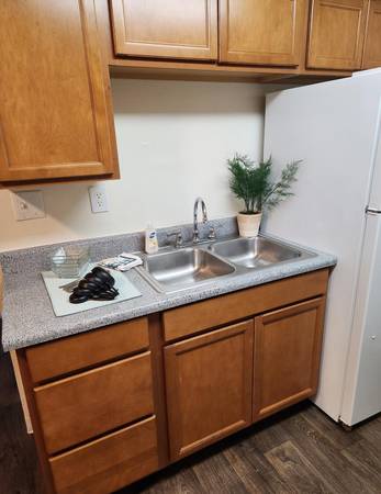 $1,400 / 2br - 850ft2 - Pumpkin SPICE up your life in this 2 Bedroom home! (Lakewood)63850637956993122