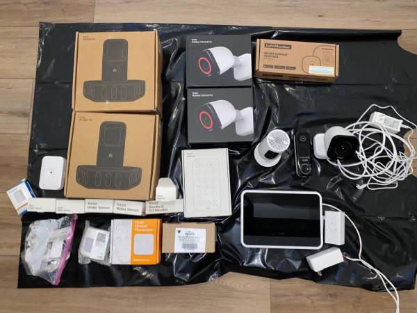 VIVINT COMPLETE HOME SECURITY SYSTEM 1
