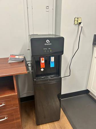 Avalon Bottom-Loading Water Cooler Dispenser (Hot & Cold) 1