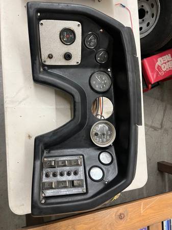Boat dashboard - ski boat Mastercraft 1