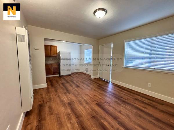 $1,795 / 1br - 1 bed/ 1 bath unit in gated community-Seaside Unit C (Seaside)64009499598082123