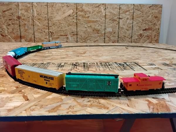 HO Train set 1