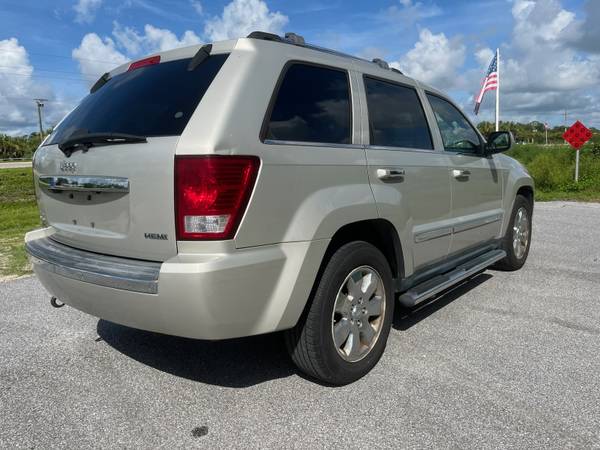 2010 Jeep Grand Cherokee 4x4 Hemi funciona bien, 3495 listo para salir - $3.495 (320 Tamiami Trail Port Charlotte, FL)63470257538307122