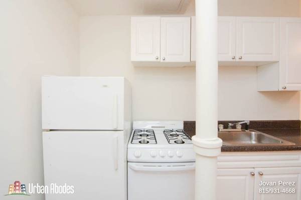 $1,595 / 1br - 600ft2 - ¡$300 DE DESCUENTO EN EL PRIMER MES DE ALQUILER! Excelente de 1 dormitorio, 1 baño en Lakeview (Lakeview)63898860366210123