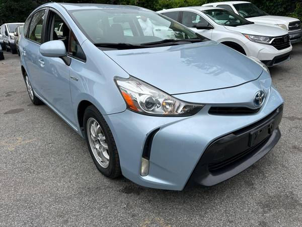 2015 Toyota Prius V TREE Hybrid - $7,90063614142839553122
