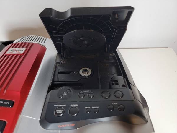 Radios Sony Boombox Xplod AMFM CD Player Tape Player IPOD MP3 - $100 (Pembroke Pines)63471413920003122