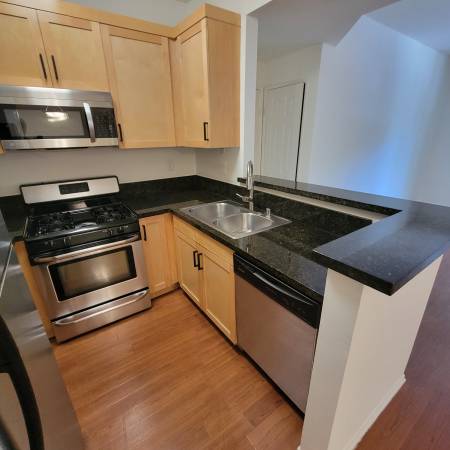 $3,600 / 2br - 1100ft2 - Apartamento de 2 dormitorios y 2 baños (West Hollywood)63700899608707122