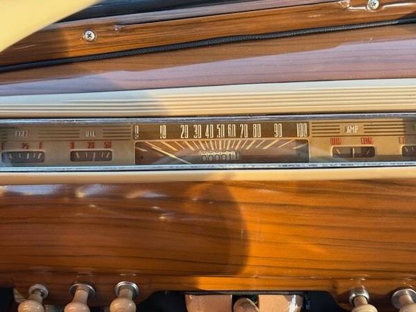 1941 Ford Super Deluxe Woody Wagon - $39,97563438590918915124