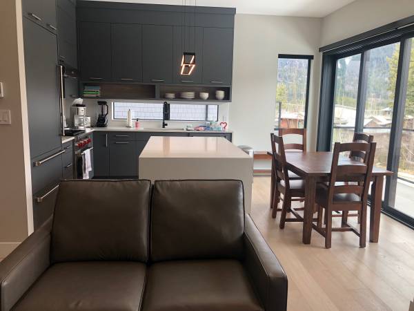 Luxury Townhouse in Cheakamus 2