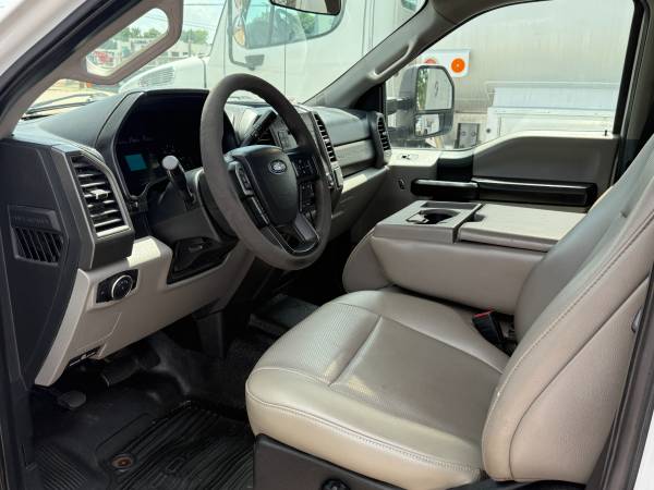 2020 Ford F350 - Photo 9