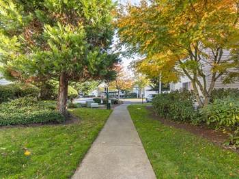 $1,425 / 2br - 1075ft2 - ¡Tu nuevo hogar te espera! ¡Tranquilo y espacioso! ¡Planta baja! (Gresham)63841708504705123