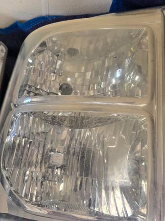 OEM Headlights Ford Super Duty 2008-2016 Pair 1