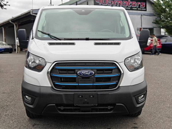 Modelo 3D de furgoneta Ford E-Transit 350 de 2023, techo bajo con carrocería larga, garantía incluida - $34.995 (+ 405 Motors)63473631591427121