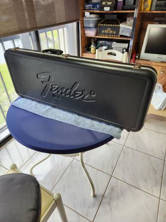 Vintage Fender Original Case 1