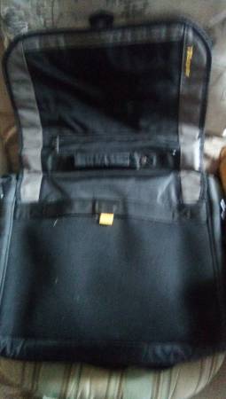 Laptop bag 1