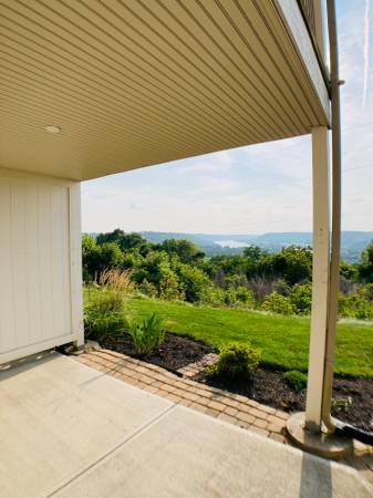 Pet-friendly 2BR/2BA with Ohio River sunset views 1