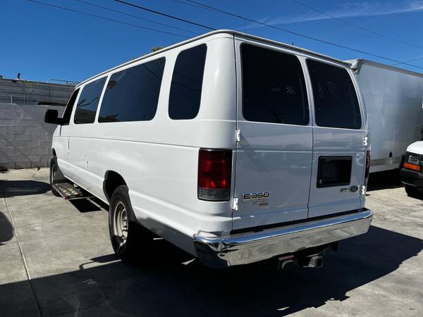 2012 FORD E350 11FT EXTENDED 15 SEATER PASSENGER CREW CARGO VAN CHROME - $10,000 (Gardena)63437091116673123