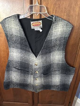 Men's Vintage Wool Classic Vest by Paragraff 